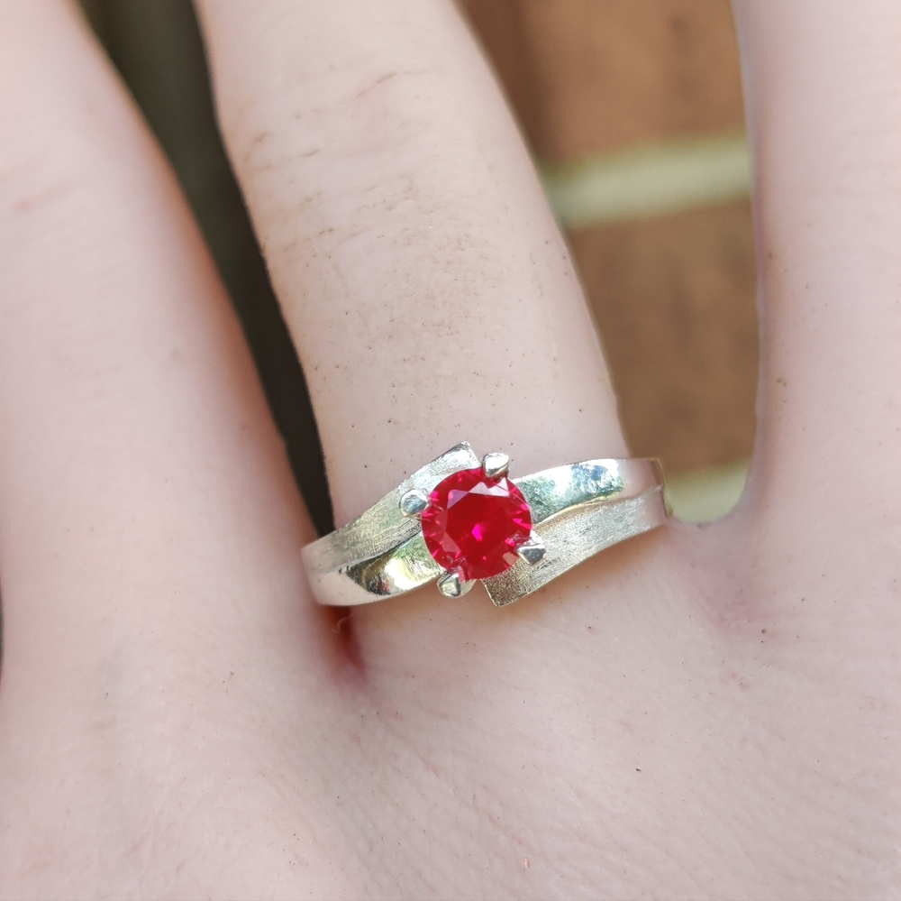 Vintage 950 Silver Ruby Ring - image 4
